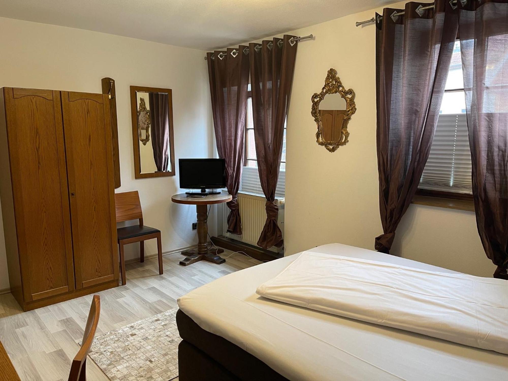 Landhotel Sickinger Hof วัลล์ดอร์ฟ ภายนอก รูปภาพ