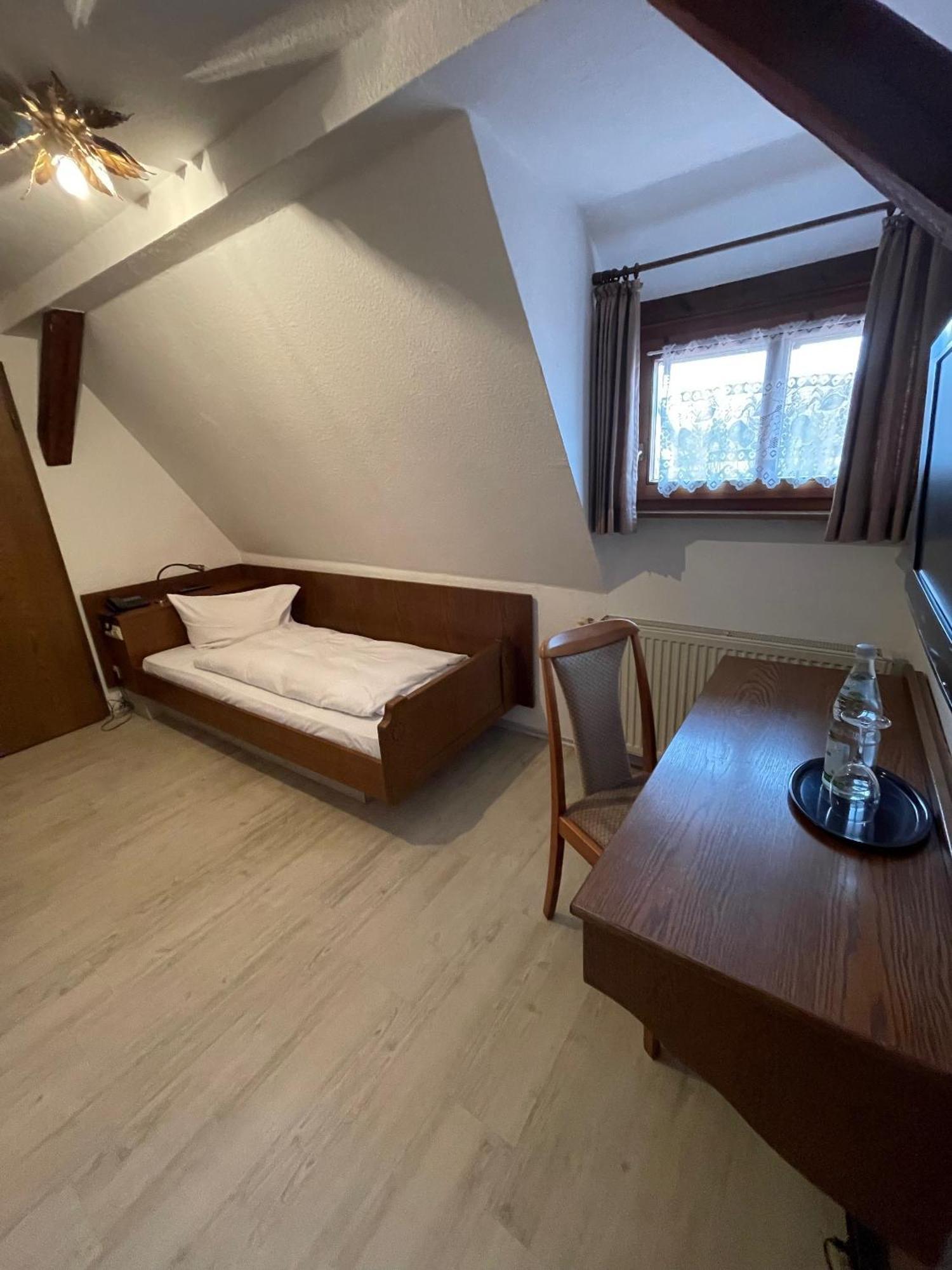 Landhotel Sickinger Hof วัลล์ดอร์ฟ ภายนอก รูปภาพ
