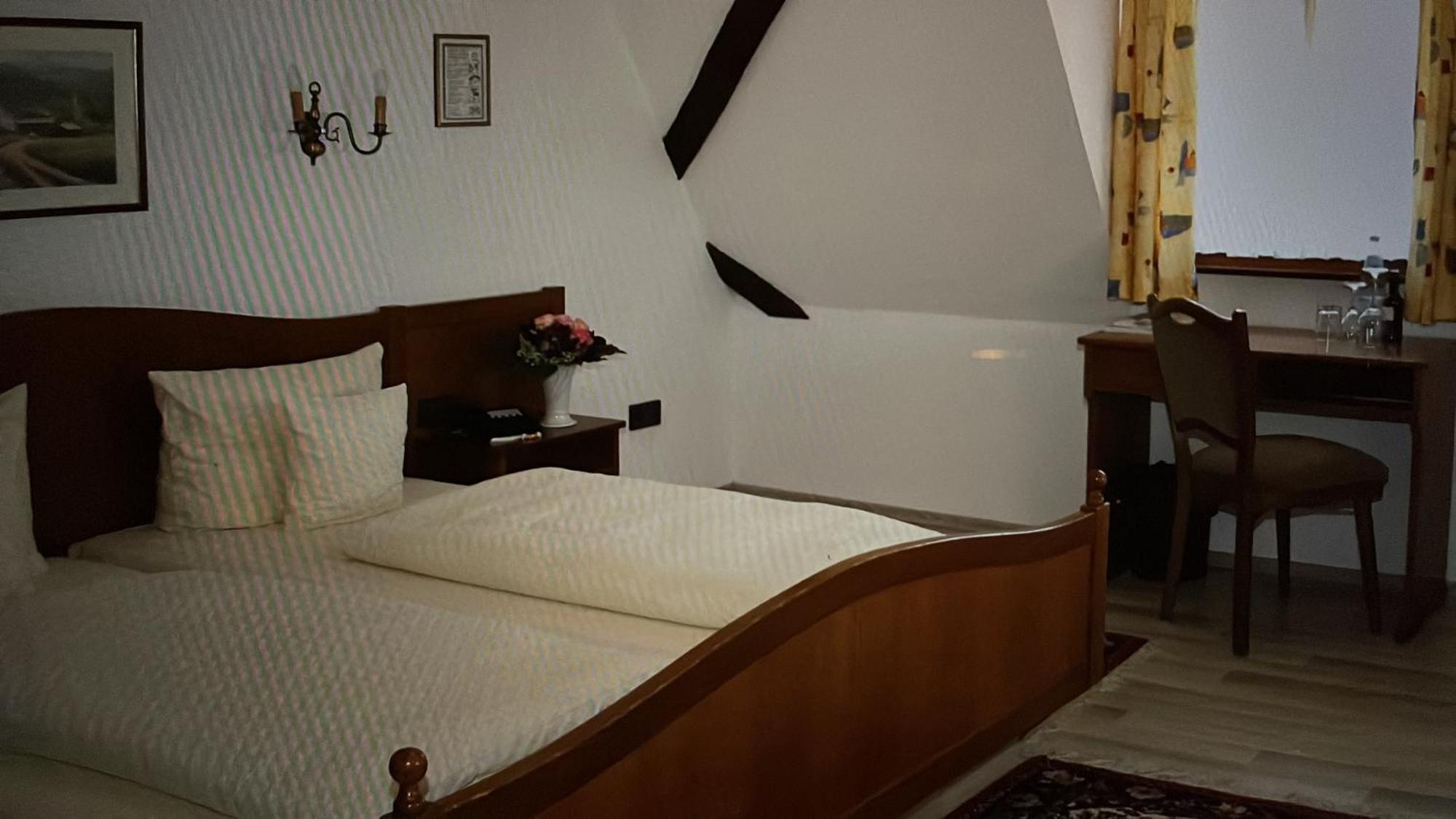 Landhotel Sickinger Hof วัลล์ดอร์ฟ ภายนอก รูปภาพ