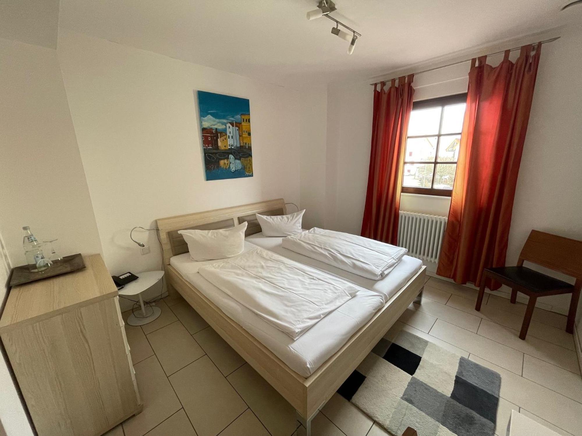 Landhotel Sickinger Hof วัลล์ดอร์ฟ ภายนอก รูปภาพ